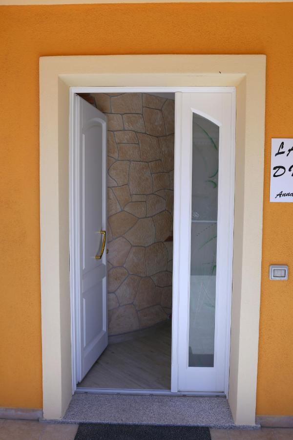 La Casa Di Geppo Castelsardo Exterior foto